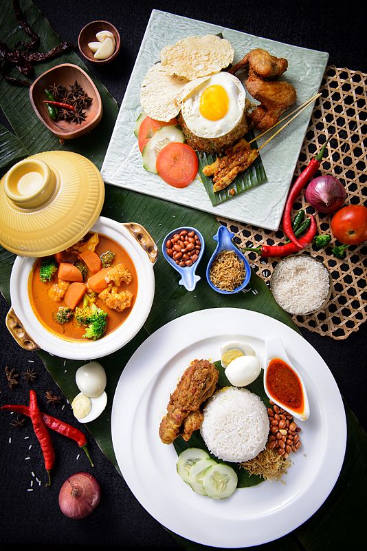 Go on a Foodie Adventure in Kuala Lumpur! ✈️ 🌏