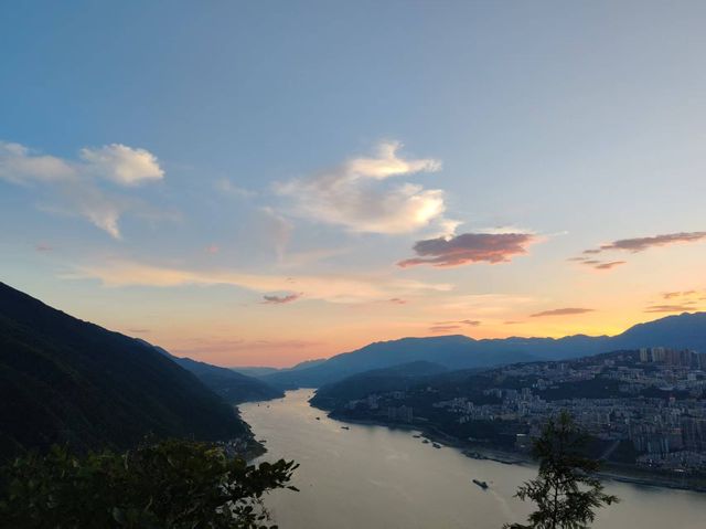 被脆李與美景包圍的度假天堂。