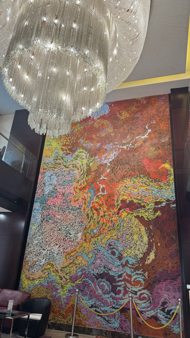 Centrally Located Hotel with Pleasant Amenities