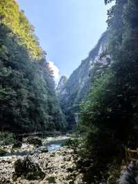 荔波大小七孔全景遊，坐船穿越峽谷超愜意！