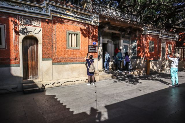 燕尾脊下的土味浪漫