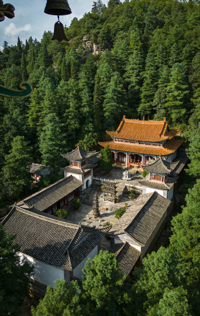 登天台峰打卡佛光 登天台峰打卡佛光