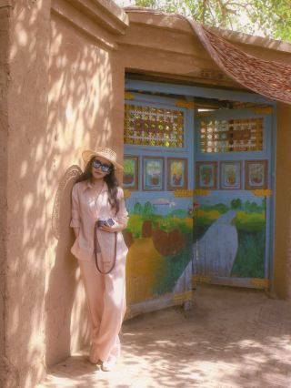 風のある場所へ | トルファン葡萄溝の低彩度カラー旅行