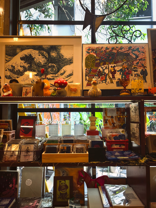 華僑城旧天堂書店｜深圳の文芸の隠れ家、本とアナログレコードの