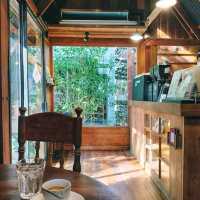 รีวิวEllen Cafe House 🪵
