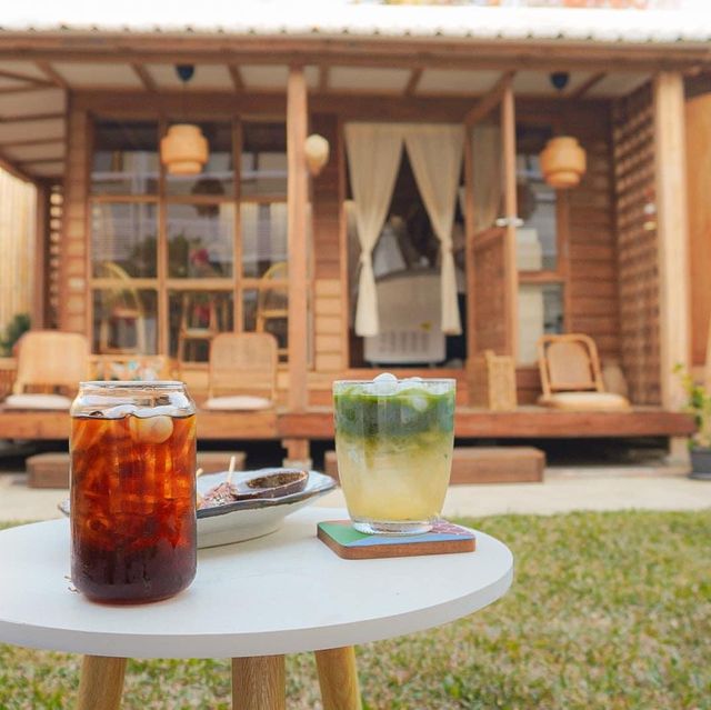 MOJI Pool.Villa.icecream 