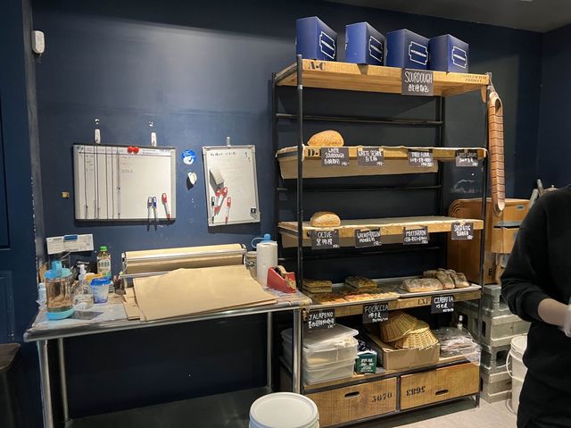 台北大安小巷弄的異國美味麵包店｜Purebread bakery 必點可頌麵包