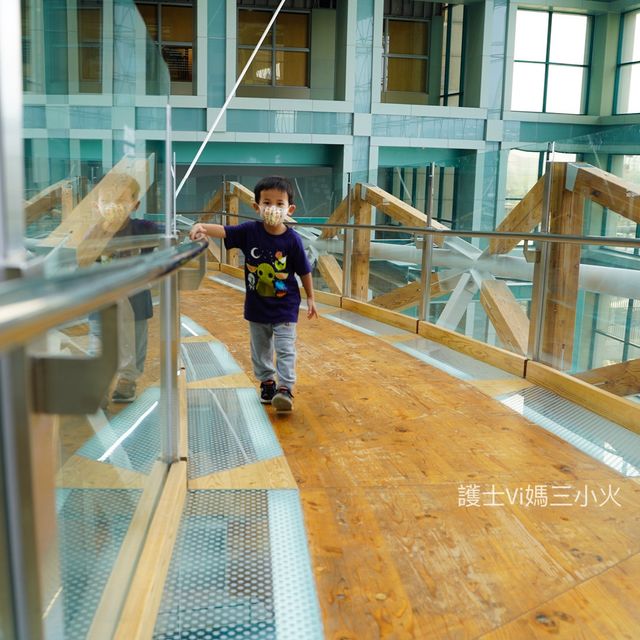 《台北科學教育館｜環型空中木橋》