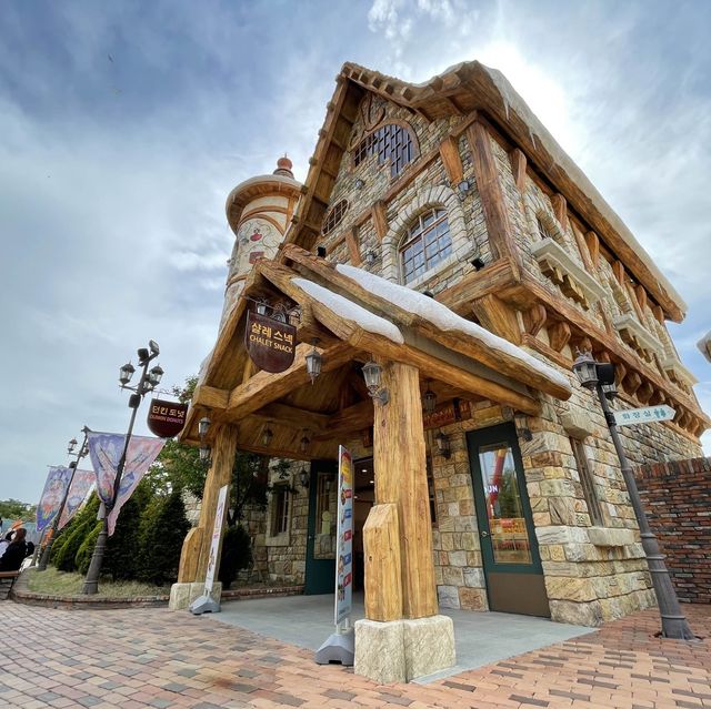 스릴과 테마를 동시에 갖춘 경북권 최대의 테마파크, 경주월드🎢