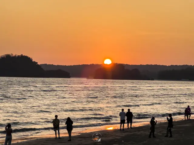 เที่ยวหาดนพรัตน์ธารา พระอาทิตย์ตกสวยมาก 