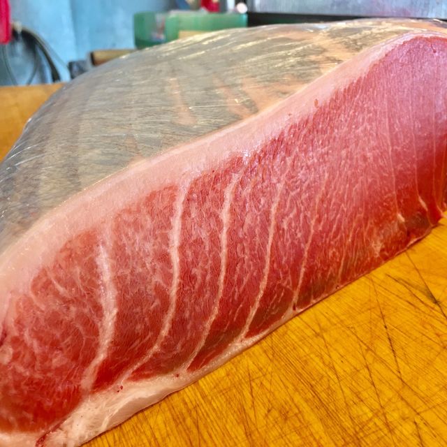 屏東縣東港（漁農海產）鮪魚大餐真好吃😋
