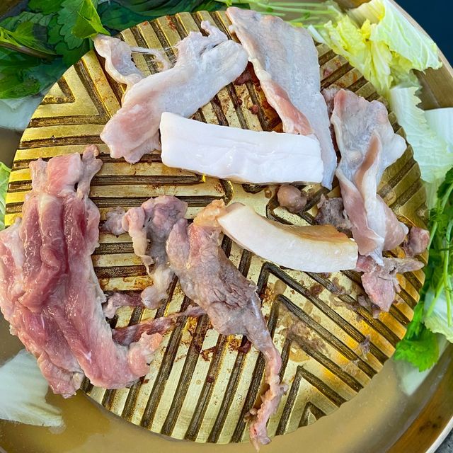 Premium Moo-Ka-Ta on the Beach (หมูกระทะ) 