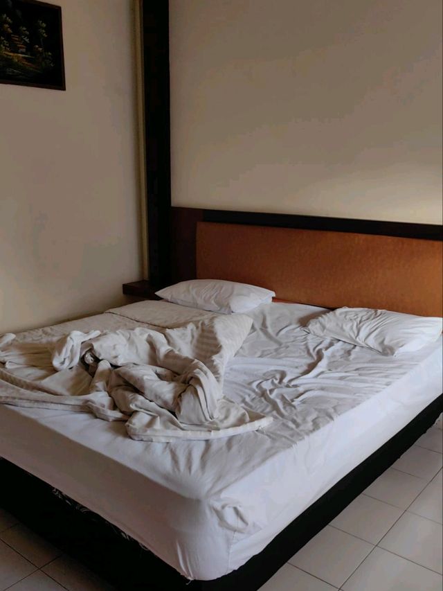 Budget hotel with a stunning view @Samosir Island 