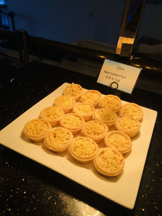 不同種類小食，價錢便宜