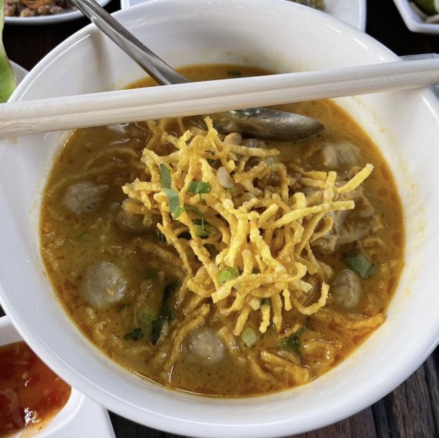 เฮือนลำพูน อาหารเหนืออร่อย หาทานได้ที่กรุงเทพ
