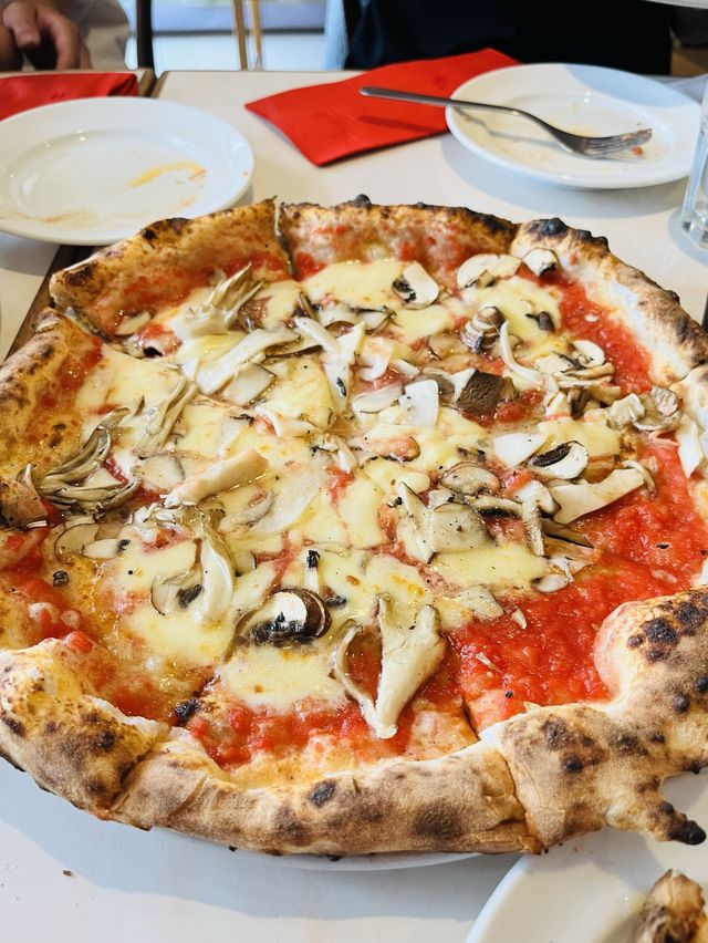 神戸のイタリアン、アズーリで極上のピッツァを堪能