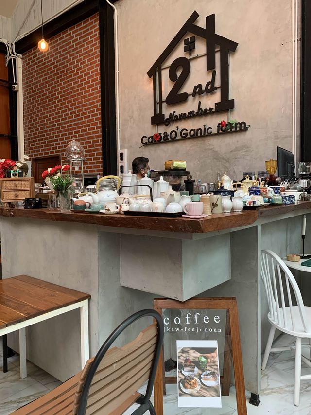 2nd November Cafe | คาเฟ่ลับเขาหล่น นครนายก