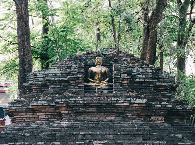 พระธาตุประจำปีมะเส็ง วัดเจ็ดยอด เชียงใหม่