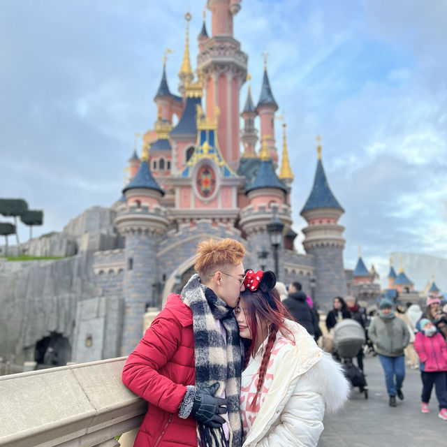 A magical moment in Disneyland Paris with 🩷