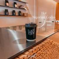 Adrenaline Lust - คาเฟ่เปิดใหม่เซนต์หลุยส์
