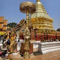 雙龍寺Doi Suthep，在清邁。