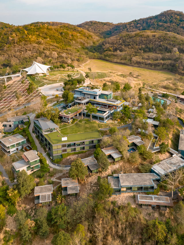 Tha Paz Khaoyai มีออนเซ็นให้แช่ สระว่ายน้ำวิวอลัง🏞️