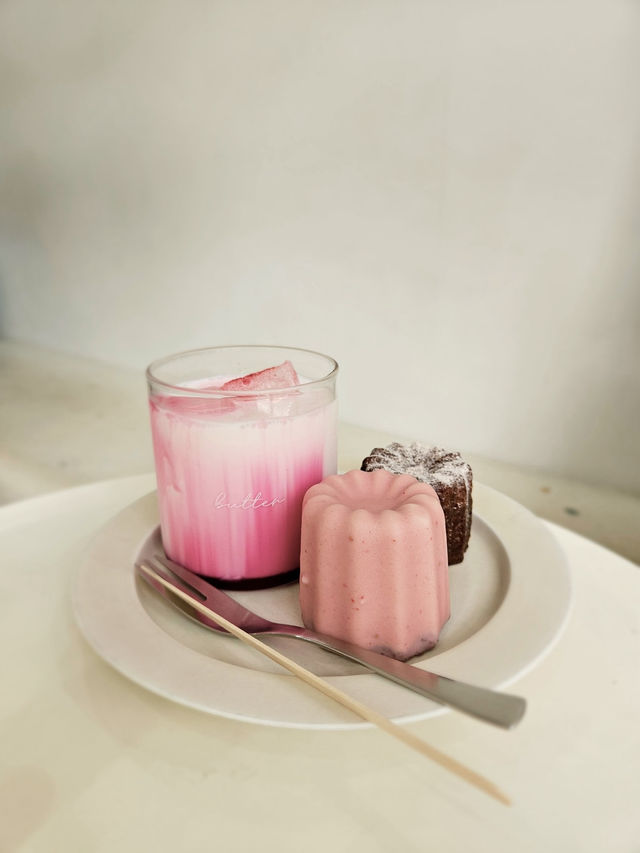 【東京/中野】カヌレとかわいいカヌレ型ムースのスイーツが楽しめるカフェ☕️