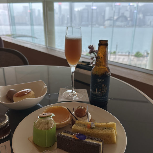 香港麗晶酒店，維港景第一排超美港景！超優行政酒廊