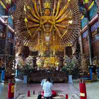 วัดที่พระแม่กวนอิมองค์ใหญ่มากกกกก 