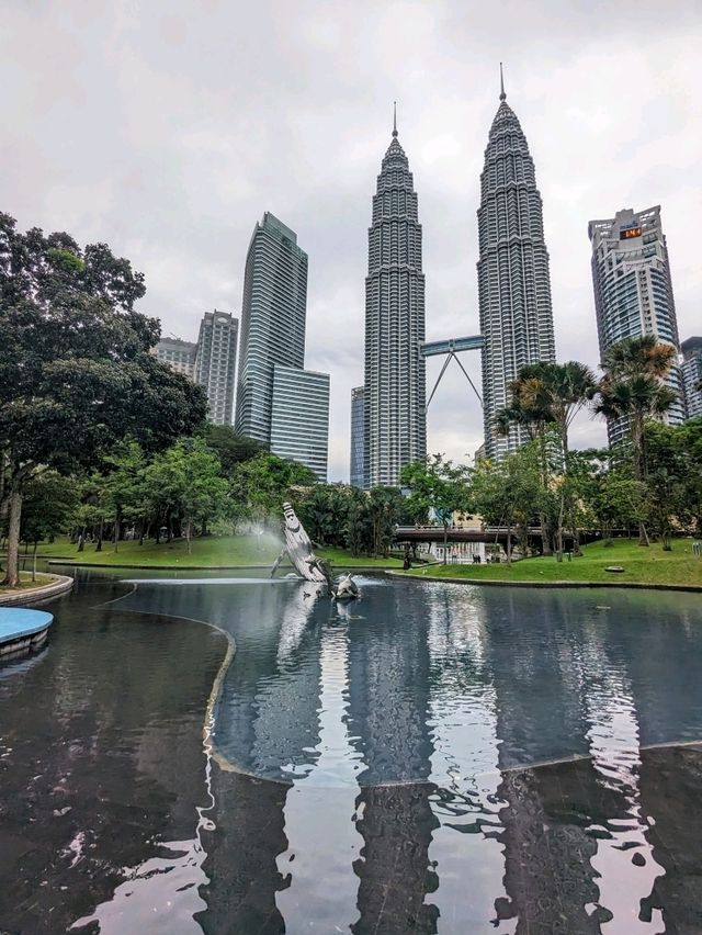 馬來西亞最知名的打卡地標：吉隆坡國油雙峰塔