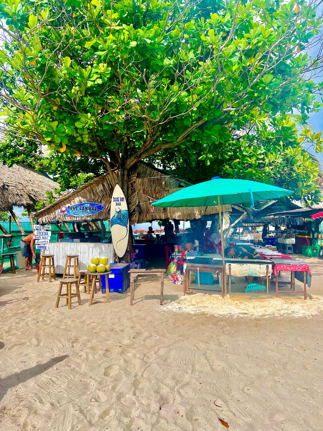 A Gorgeous & Tiny Island Near Phuket 🏖️🇹🇭