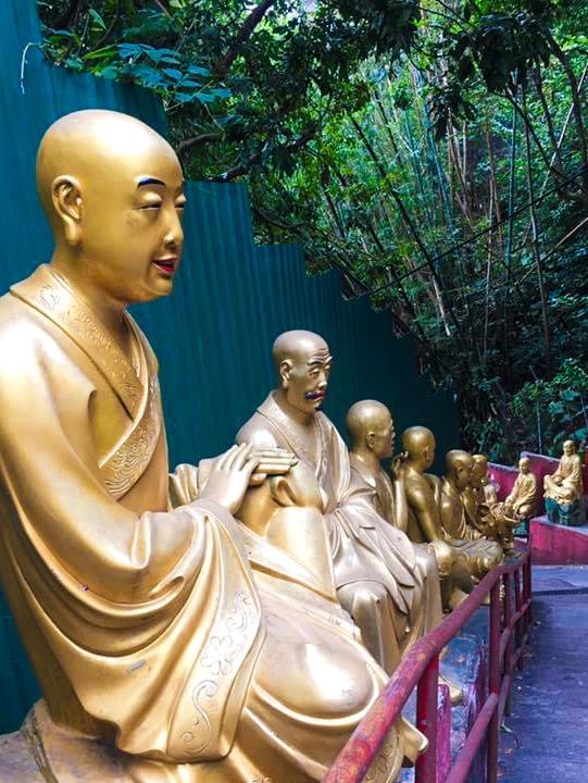 วัดหมื่นพุทธTen Thousand Buddhas Monastery