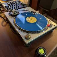 คลาสสิคมาก aftersun Listening Bar