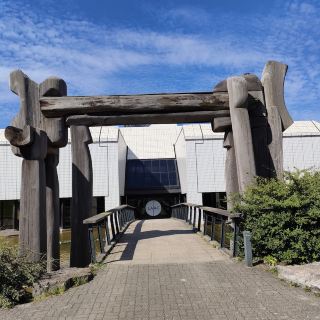 Современная страна чудес современного искусства