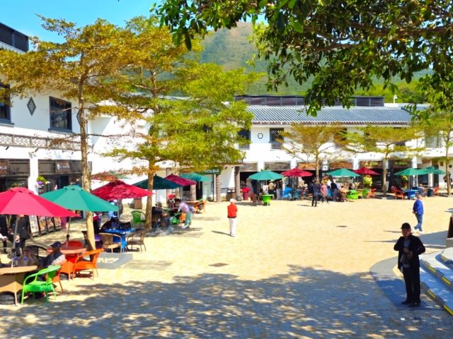 Ngong Ping Village: เสน่ห์แห่งธรรมชาติและวัฒนธรรม
