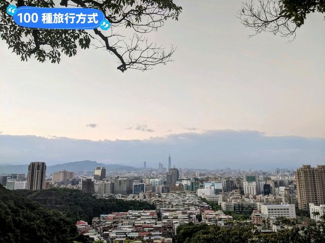 內湖親山步道-巨石林立的金面山剪刀石