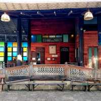 ตลาดหลวงปู่ทวด อยุธยา 