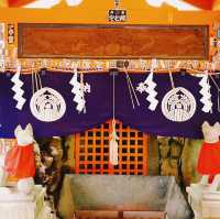 ツツジと千本鳥居が有名！根津神社⛩