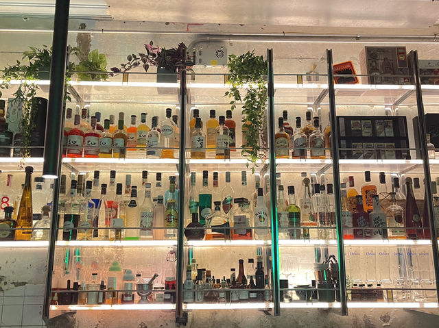 臺南中西區 巷弄內的老宅酒吧 頗瓦Phowa