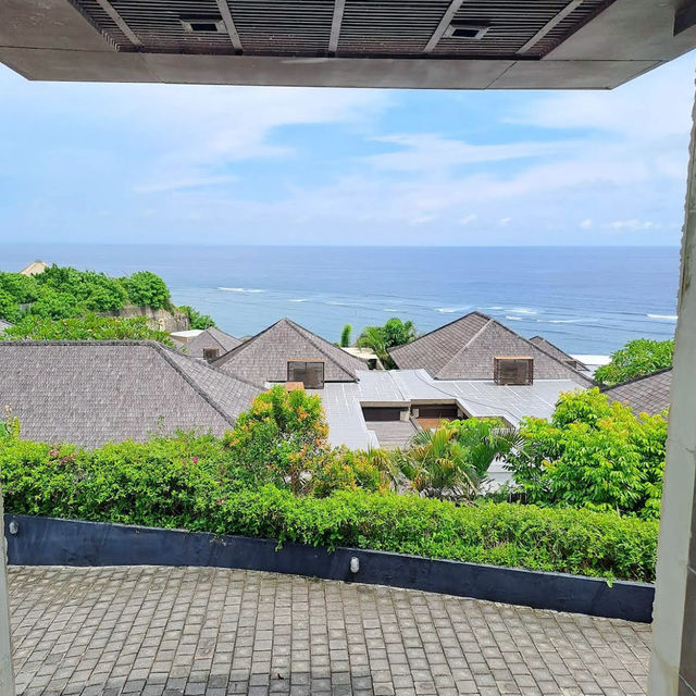 Relax at Ulu Segara Luxury Suites