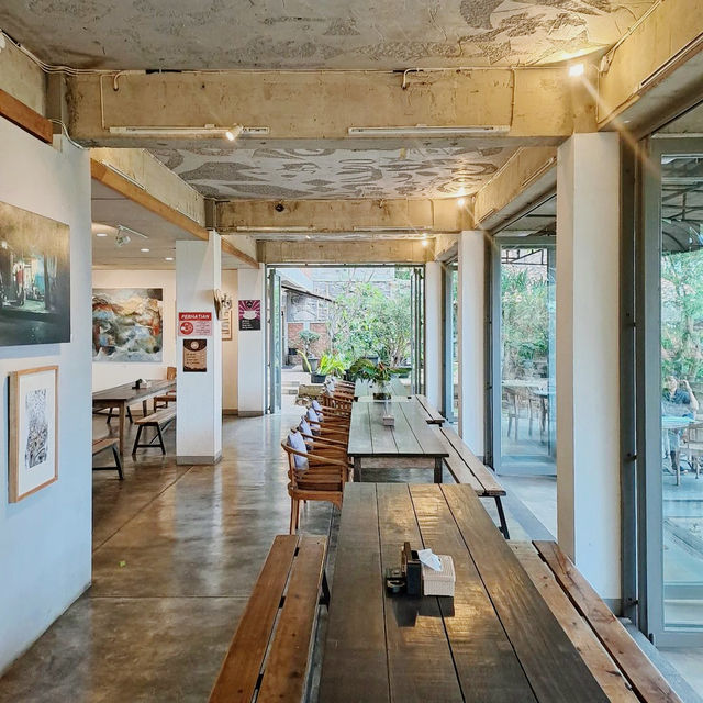 Orbital Dago Cafe
