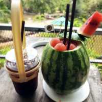 คาเฟ่ ที่เป็นมากกว่าคาเฟ่ เป็นที่ 1 ในใจ