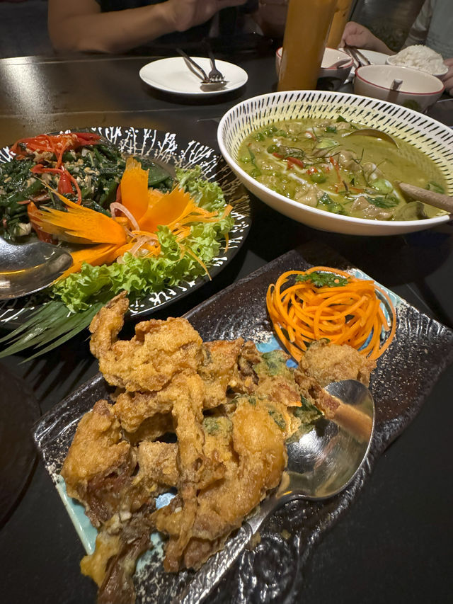 A’Han Oriental Thai Seafood, Monkey Canopy