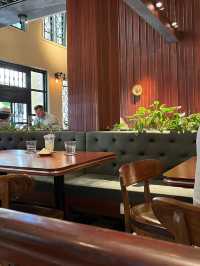 🍽️ แนะนำคาเฟ่สวยที่พนมเปญ LA. CHRONIQUE✨