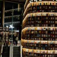 Starfield Library｜首爾最美圖書館，藝術完美融合 