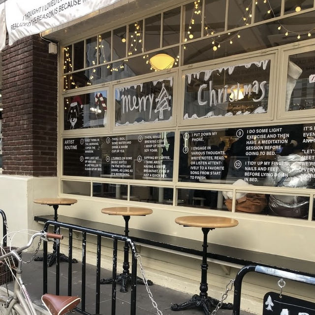 韓国🇰🇷大人気❣️韓国アイドルも絶賛すること塩パンのお店