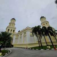  Majestic Sultan Abu Bakar Mosque: A Blend of History and Architecture