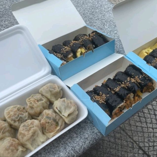 "여수 이순신광장 맛집, 바다김밥에서의 특별한 한 끼 🍙🌊"