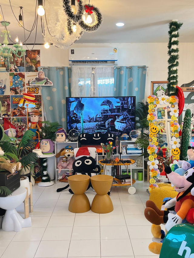 คาเฟ่ธีมคริสต์มาสสุดคิ้วท์ที่บางใหญ่ นนทบุรี 🙂💛