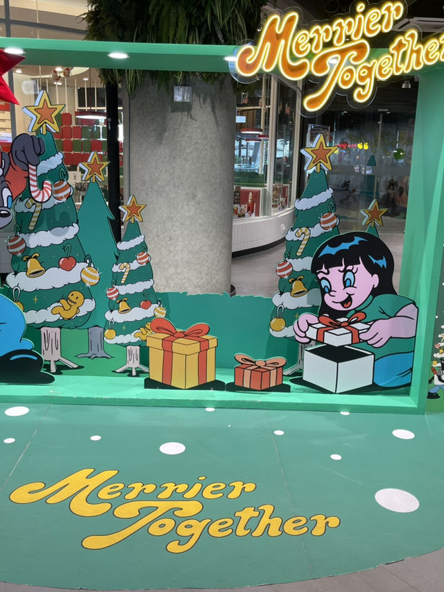 🌿🛍️✨「聖誕節探索曼谷：True Digital Park之旅」🌟🍴